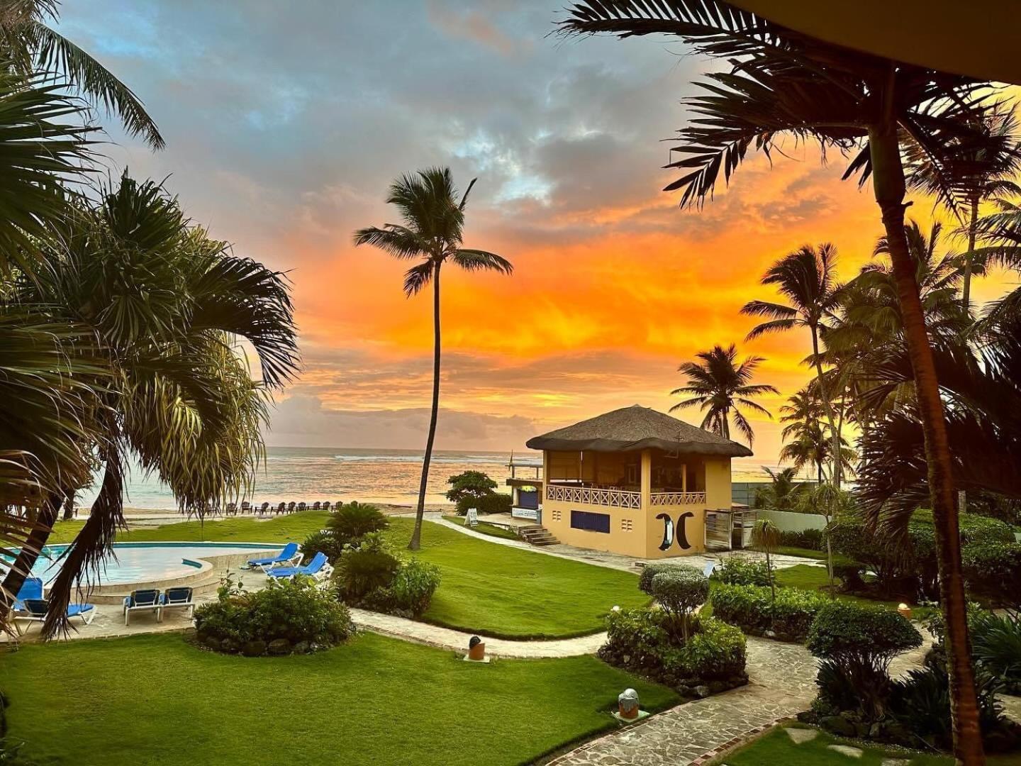 Agualina Kite Hotel Oceanfront Apartments Cabarete Exterior photo