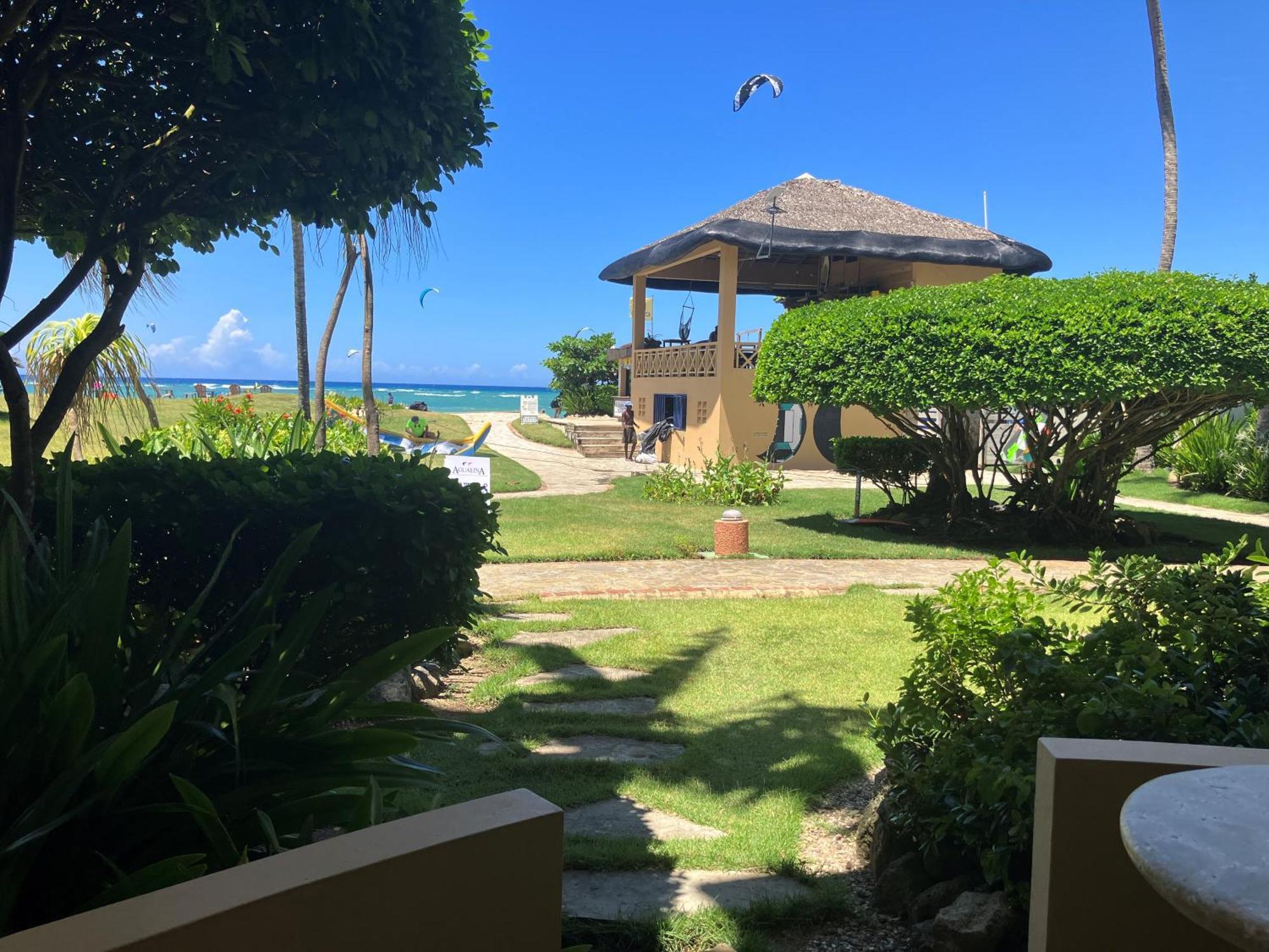 Agualina Kite Hotel Oceanfront Apartments Cabarete Exterior photo